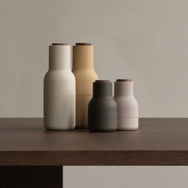 AUDO COPENHAGEN Mlýnky na sůl a pepř Bottle Small, Ash / Carbon, set 2ks