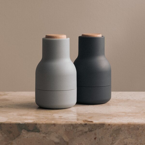 AUDO COPENHAGEN Mlýnky na sůl a pepř Bottle Small, Ash / Carbon, set 2ks
