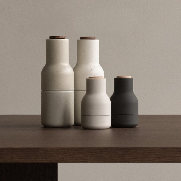 AUDO COPENHAGEN Mlýnky na sůl a pepř Bottle Small, Ash / Carbon, set 2ks