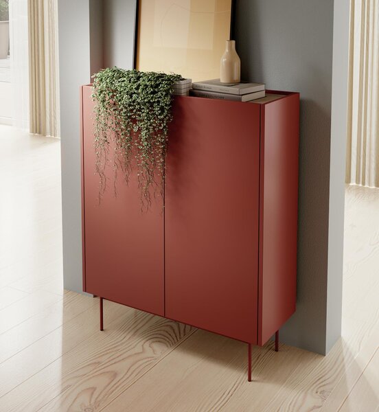 Komoda, prádelník Kelowna KD97 - červená, dub - šířka 97 cm, výška 122 cm, hloubka 37 cm