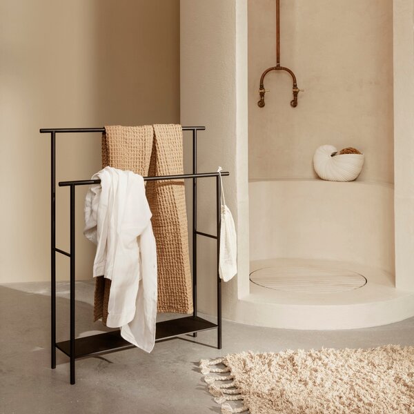 FERM LIVING Stojan na ručníky Dora, Cashmere