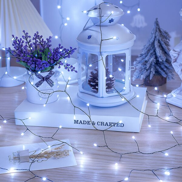 Vánoční LED mikro řetěz, studená bílá, 10 m, 300 LED, 8 programů, zelený drátek, IP65