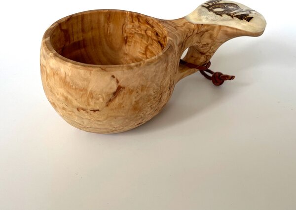 Pahkataide Finský hrnek Kuksa Karhu, bříza kadeřavá