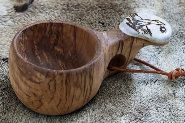 Pahkataide Finský hrnek Kuksa Susi, bříza kadeřavá