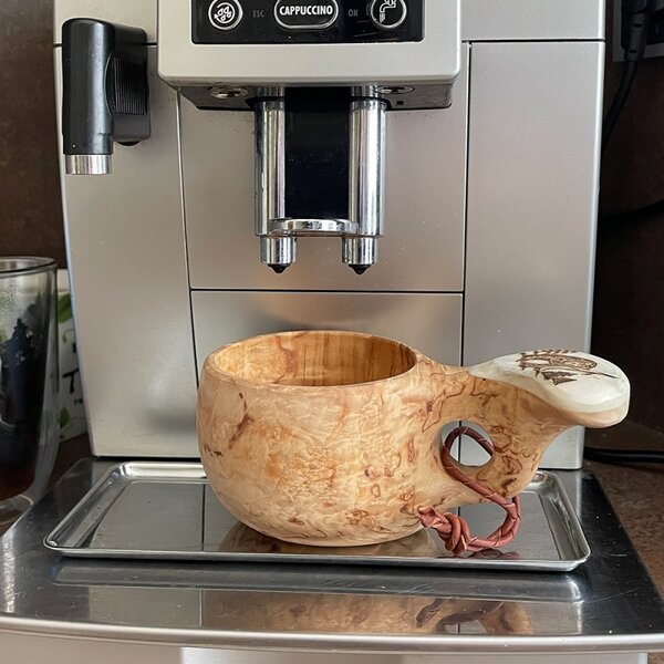 Pahkataide Finský hrnek Kuksa Karhu, bříza kadeřavá