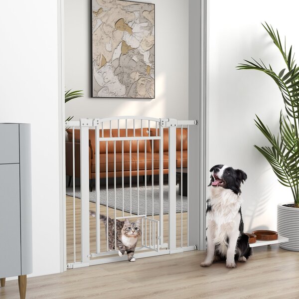 PawHut Rozšiřitelná Bezpečnostní Zábrana pro Psy 76-104 x 95 cm, zábrana na schody a dveře s dvojitým zámkovým systémem, instalace na tlak nebo vrtání