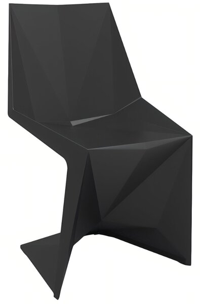 VONDOM Černá plastová jídelní židle VOXEL