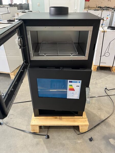 Krbová kamna na dřevo s pečicím prostorem Inox Verso F Krbová kamna 9 kW Krbová kamna na dřevo Vícepalivová kamna