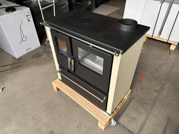 EEK A+ - Verso CS Plus Inox kuchyňský sporák na dřevo 7,7 kW - Béžové boční panely