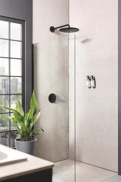 Sprchová baterie Grohe Essence černá
