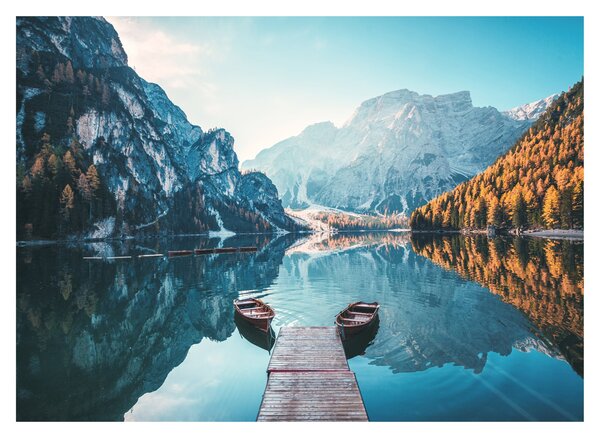Skleněný obraz - Lodě na jezeře Braies (70x50 cm)