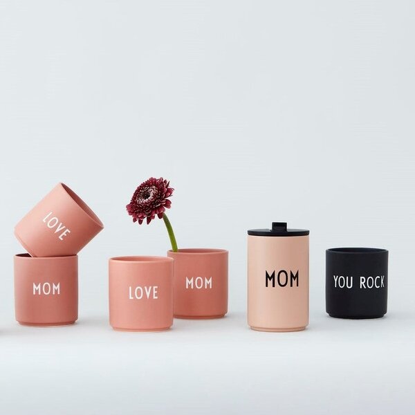 Design Letters Porcelánový hrnek MOM DL124