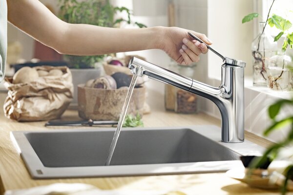 Hansgrohe Zesis M33 kuchyňská baterie stojící chrom 74800000