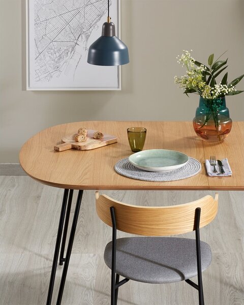 Rozkládací jídelní stůl v dekoru dubu v přírodní barvě 100x170 cm Novac – Kave Home