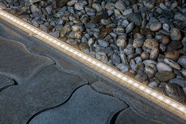 Rabalux ANSOO LED solární pásek 77016