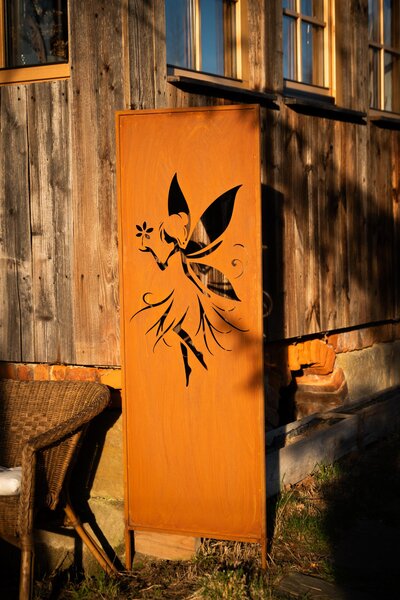Rezavý ocelový paraván 160x50 cm, dekorativní kovový panel s vílou, efekt corten