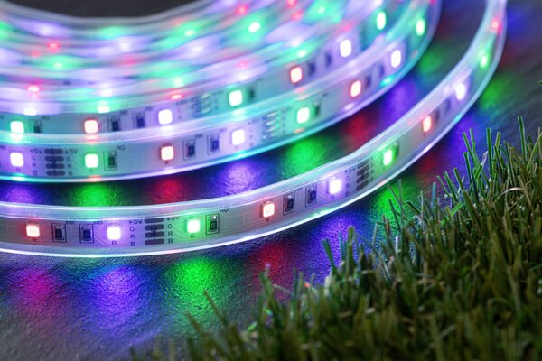 P 71194 LED pásek solární vč. dálkový ovladač 5m IP44 3,2W 22lm/m 60 LEDs/m RGB - PAULMANN
