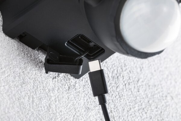 P 94610 Solární LED osvětlení zdí Sonlig pohybové čidlo (IR) IP65 hranaté 286x137mm 3000K 2x9W antracit umělá hmota - PAULMANN