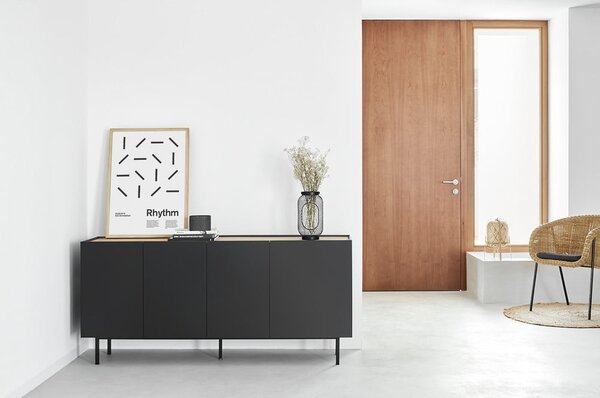 Černá nízká komoda v dekoru dubu 165x78 cm Arista – Teulat