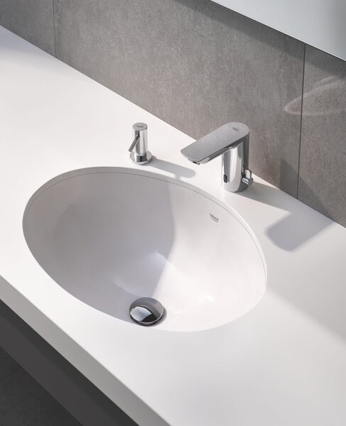 Grohe Bau Ceramic umyvadlo 56x42 cm oválné pod pult bílá 39423000