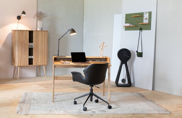 Černá koženková konferenční židle ZUIVER NIKKI