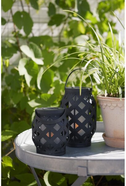 Černá lucerna Star Trading Flame Lantern, výška 16 cm