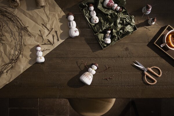 Kähler Design Keramická dekorace Sněhulák Hammershøi Christmas - Wife KD522