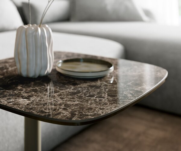 DELIFE Konferenční stolek Edge Boot 50x50 cm keramika Laminam® Emperador Extra Lucidato tmavě hnědá Eleny kov titanová barva