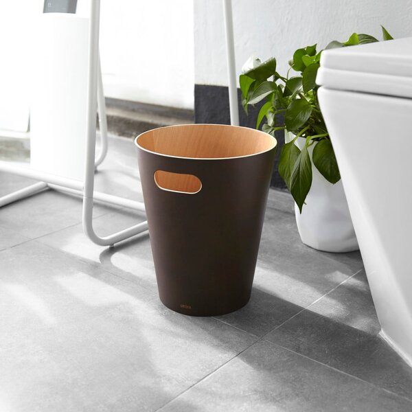 Hnědý kancelářský odpadkový koš 7,5 l Woodrow – Umbra