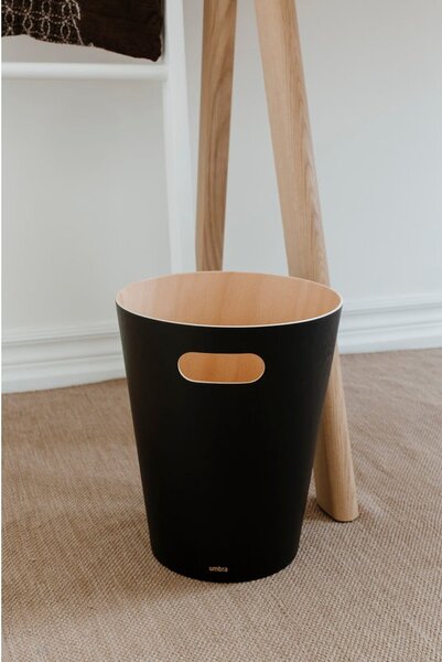 Černý kancelářský odpadkový koš 7,5 l Woodrow – Umbra
