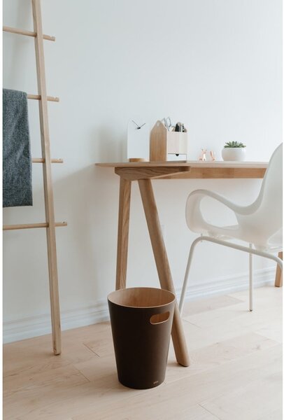 Hnědý kancelářský odpadkový koš 7,5 l Woodrow – Umbra