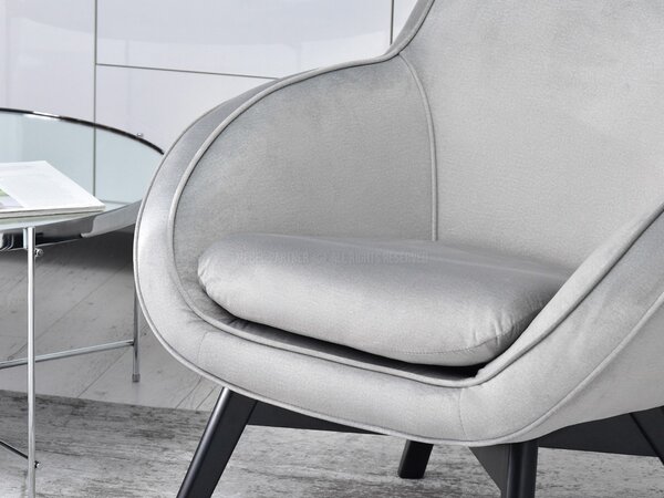 Designové křeslo Merch (šedá + dub). Akce -14%