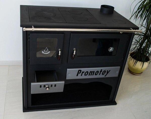 Kamna na dřevo s troubou 11-15 kW PROMETEY Praktik-L - 3 plotýnky, litinová deska, integrovaná trouba, tradiční design