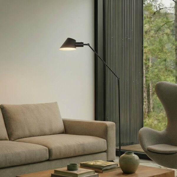 Lindby Stojací lampa Corali, černá, kov, výška 176,5 cm, Černá, Obývací pokoj / jídelna, kov, Moderní
