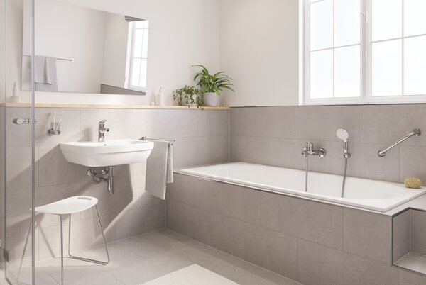 Grohe Essentials madlo do vany 40793001