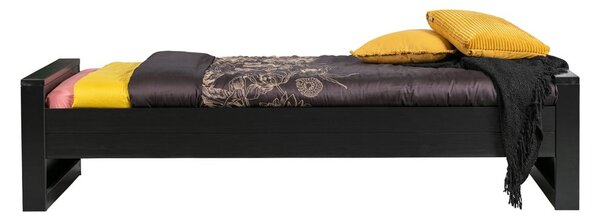 Černá jednolůžková postel z borovicového dřeva WOOOD Dennis, 90 x 200 cm