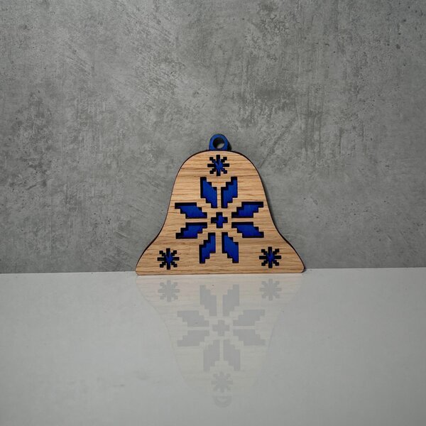 Wooden Mooden Dřevěné vánoční ozdoby Folklor (modrý podklad) Tvar: stromeček klasický