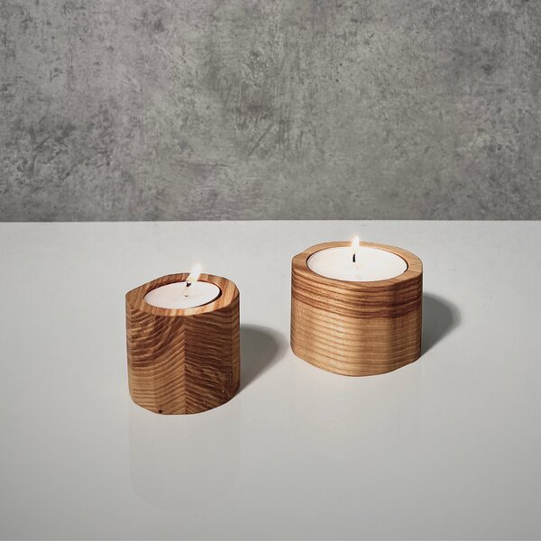 Wooden Mooden Zajímavé a minimalistické dřevěné svícny na čajové svíčky Velikost: Pro čajovou svíčku s průměrem do 40 mm, Materiál: Jasan, Výška: 8 cm