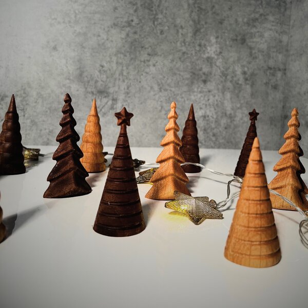 Wooden Mooden Dřevěný stromeček Materiál: Dub, Tvar stromečku: druhá varianta