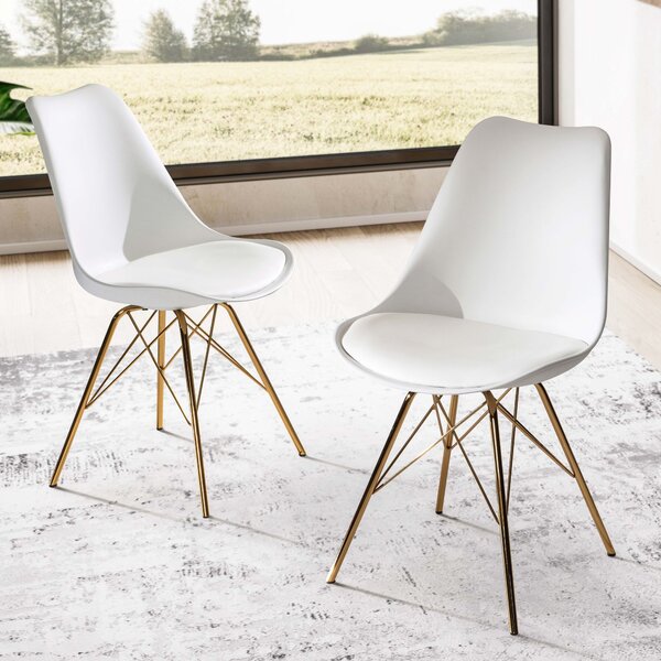 Sada 2 bílých plastových kuchyňských židlí se zlatými nohami, skandinávský design, čalouněné židle z umělé kůže
