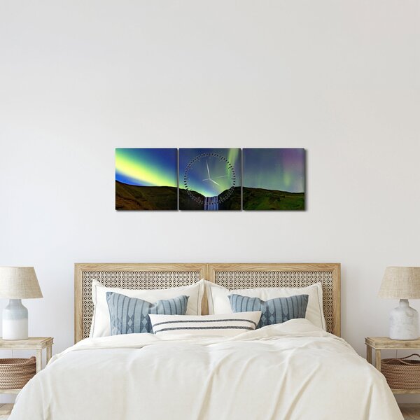 Obraz - Polární záře na Islandu (s hodinami) (90x30 cm)