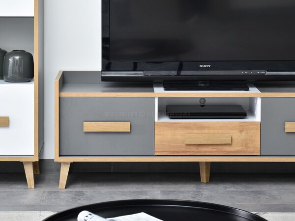 TV stolek/skříňka Sobrepuso S07 (bílá). Akce -14%