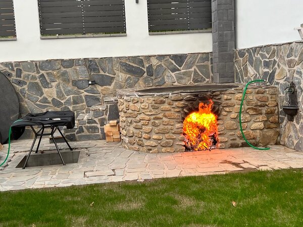 Čan je relaxační litinová vana, podobná jako koupací sud, hot tub, vířivka, wellness Velikost: 180cm