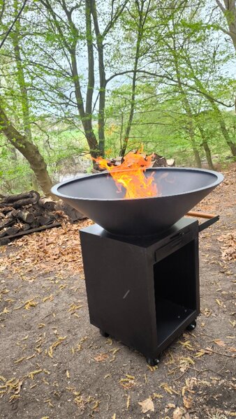Velký gril - masivní ohniště - 100cm prohnutá litinová grilovací plotna - zahradní litinové ohniště