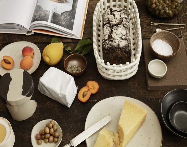 Keramická mísa Oval "Off-white" ferm LIVING