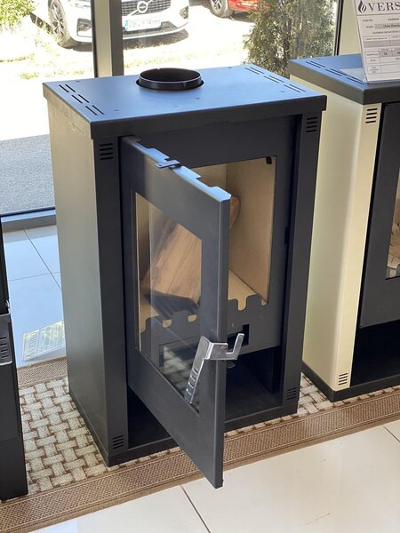 Krbová kamna Verso Lheia - 7,5 kW | Moderní design a efektivní vytápění