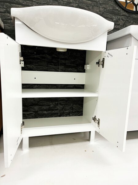 Sada bílá skříňka s umyvadlem, chromovaná baterie a sifon 60x85 cm
