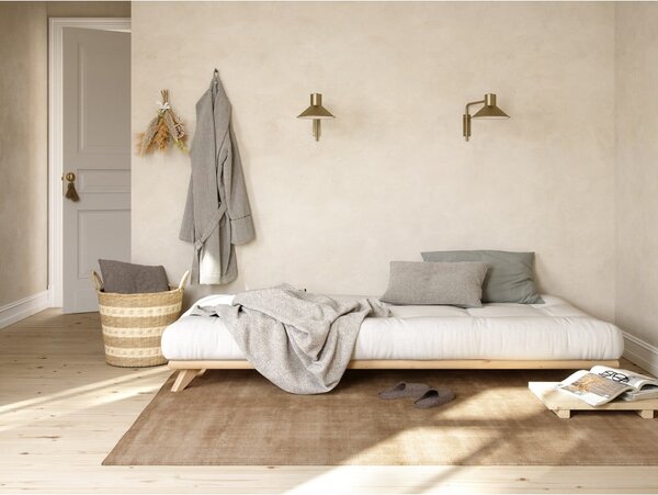 Dvoulůžková postel z borovicového dřeva s roštem 180x200 cm Senza – Karup Design