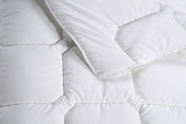 PROŠÍVANÁ PŘIKRÝVKA, 155/220 cm, polyethersulfon (PES), duté vlákno - Přikrývky, Online Only