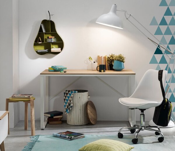 Bílý psací stůl s deskou v dřevěném dekoru Kave Home Lisbet